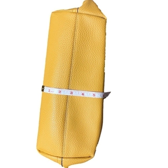 Tutilo New York Mustard Colored Shoulder Tote Bag - Picture 15 of 15